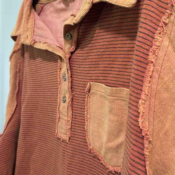 POL Pumpkin Spice Striped Cropped Oversized Button Down Top - Picture 5 of 9